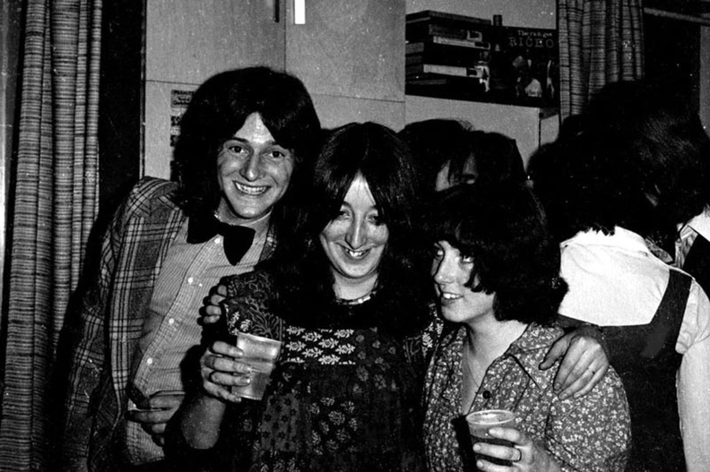 Absolutely genuine 1970's look in this party picture