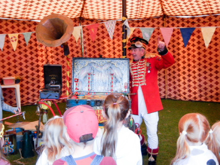 Uncle Taco's Flea Circus