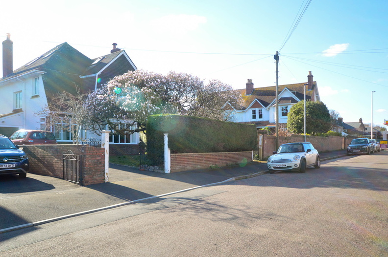 Next doors magnolia